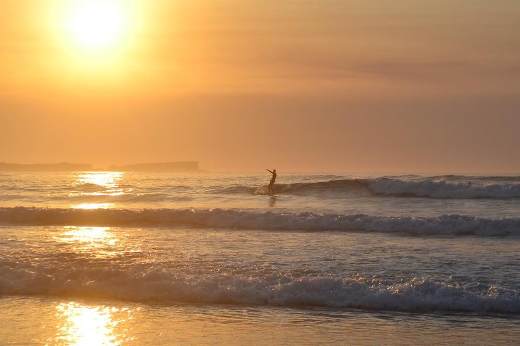 발리알 Surf House Peniche 호스텔 외부 사진