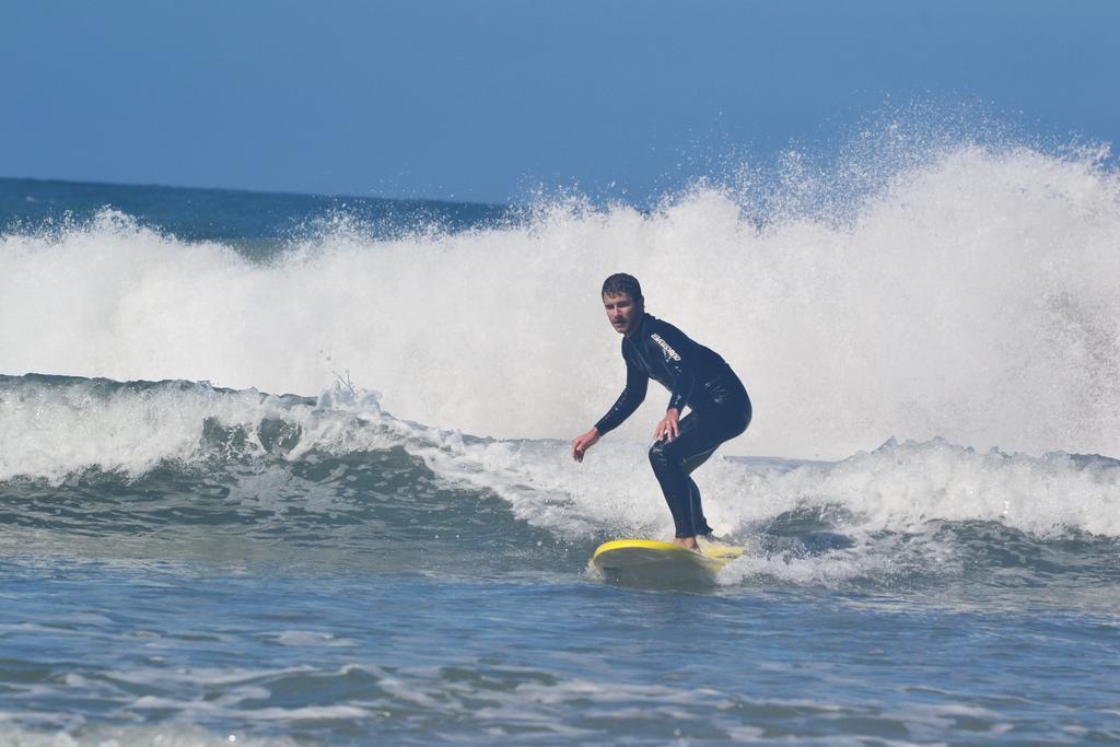 발리알 Surf House Peniche 호스텔 외부 사진